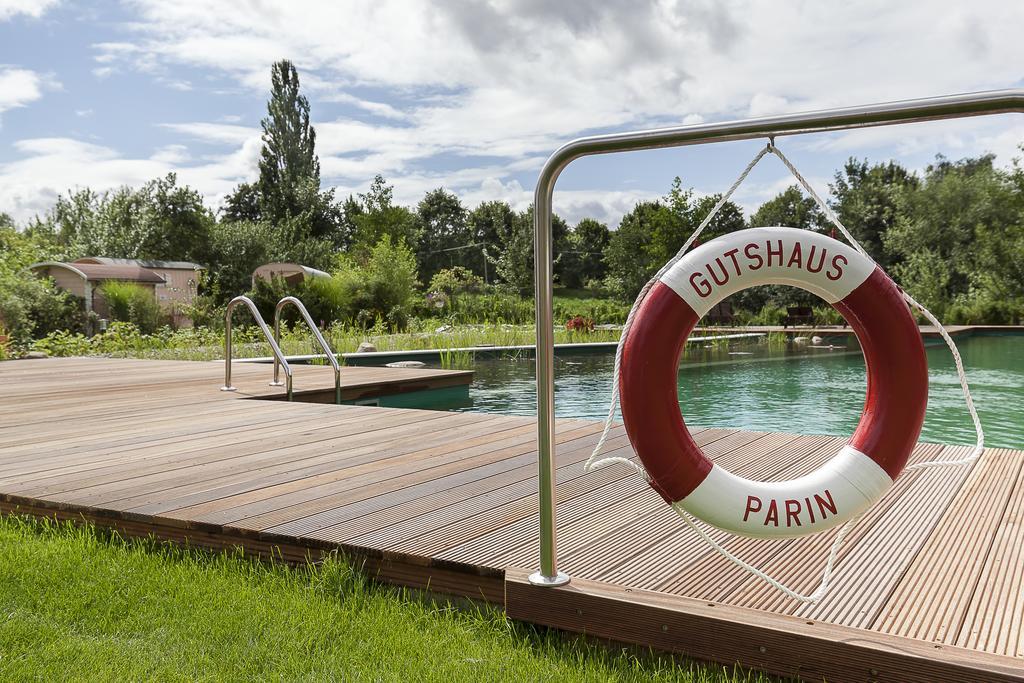 Hotel Gutshaus Parin - Bio- Und Gesundheitshotel Moor-Rolofshagen Zewnętrze zdjęcie
