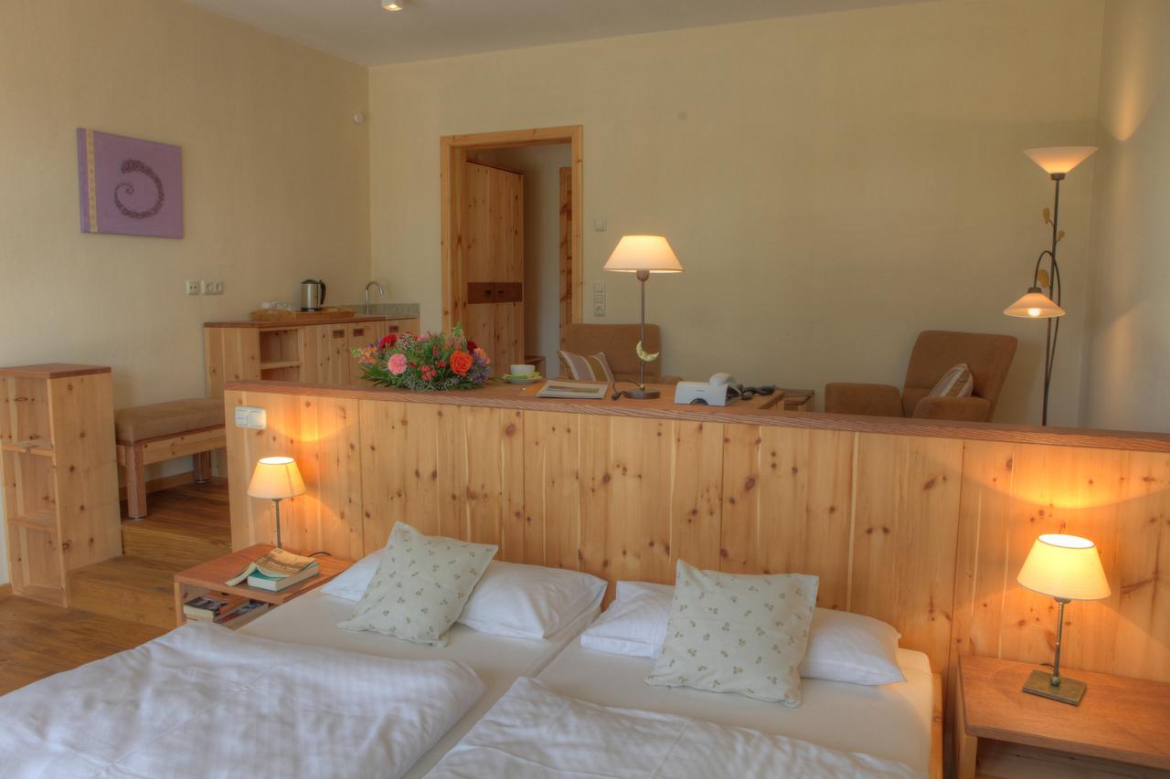 Hotel Gutshaus Parin - Bio- Und Gesundheitshotel Moor-Rolofshagen Zewnętrze zdjęcie
